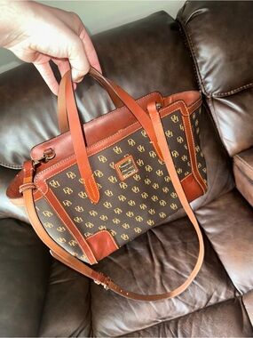 Vintage dooney & Bourke satchel monogram with leather trim